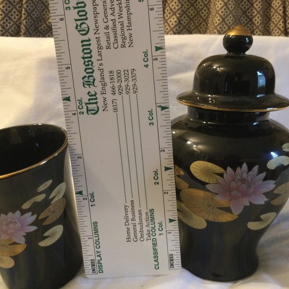 Vintage Otagiri brand, Lotus design set of lidded Ginger Jar and Cup - Picture 11 of 11